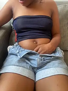 PrettyNina77 online show from 22, 10, 2025