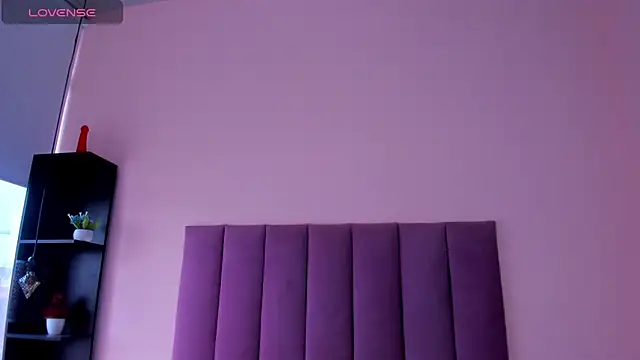 violet myerrs online show from 12, 1, 2026