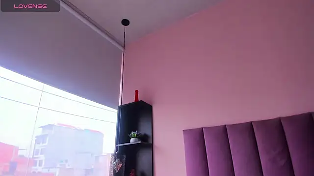 violet myerrs online show from 12, 2, 2026