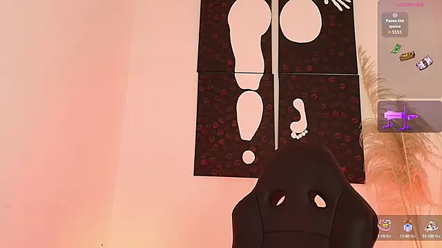 Iamlola  online show from 25, 9, 2025