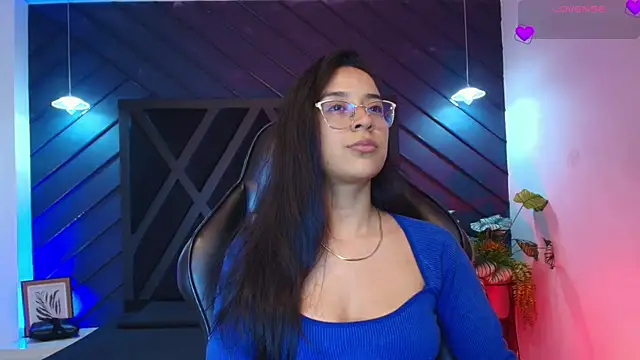 zoe martins  online show from 18, 3, 2026