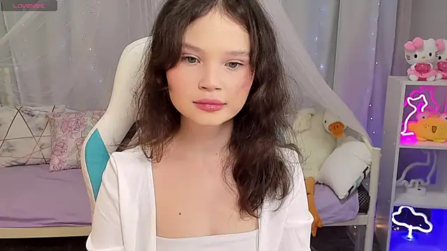 Snapshot of EmilyChaves chatting on 12, 1, 2026 EmilyChaves online show from 12, 1, 2026