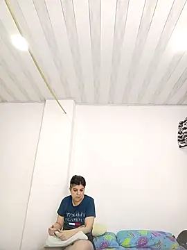 queemking online show from 4, 4, 2026