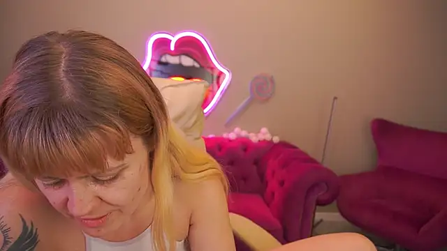 BellaLaPetit online show from 7, 2, 2026