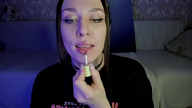 Lil Foxy9 online show from 10, 10, 2025