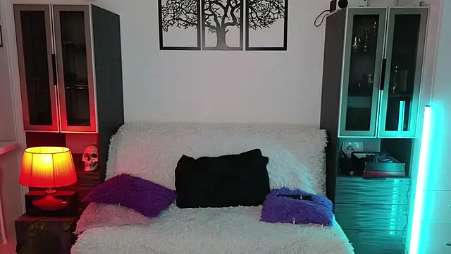 Lila West online show from 25, 1, 2025