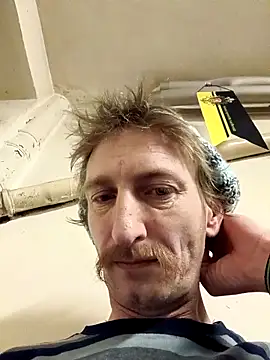 Snapshot of KokosMartin chatting on 28, 10, 2025 KokosMartin online show from 28, 10, 2025