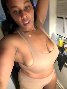 yummy0322 online show from 19, 10, 2025