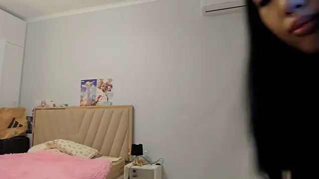 miko moonn online show from 12, 10, 2025