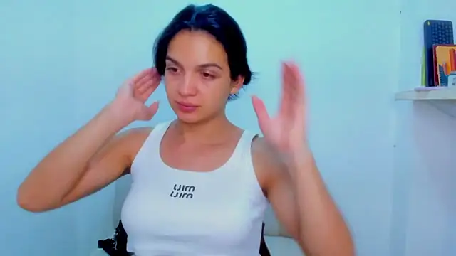 ISA BELLA VZL online show from 5, 4, 2026