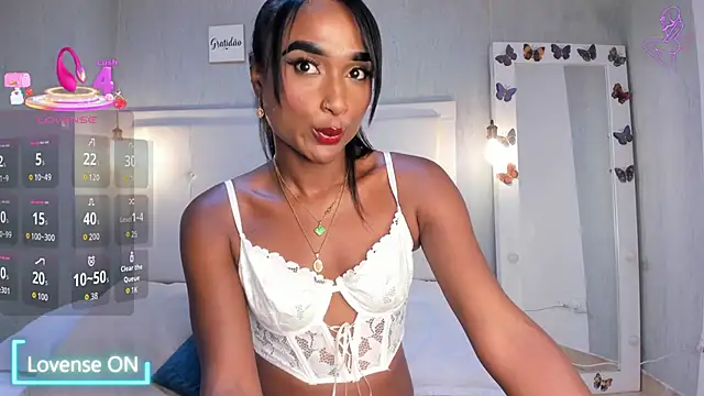 Snapshot of EsmeraldaNyx chatting on 9, 9, 2025 EsmeraldaNyx online show from 9, 9, 2025