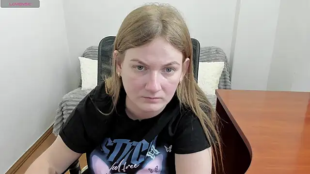 Snapshot of Alisha_Skyes chatting on 2, 12, 2025 Alisha Skyes online show from 2, 12, 2025