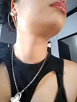 ChloeRaviss online show from 5, 12, 2025