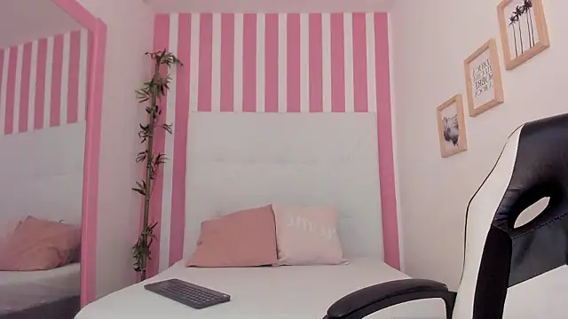 M0lly Beckers online show from 16, 1, 2026