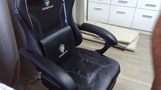 Milo9210 online show from 1, 11, 2025