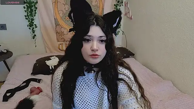 Snapshot of mirana_blade chatting on 20, 10, 2025 mirana blade online show from 20, 10, 2025