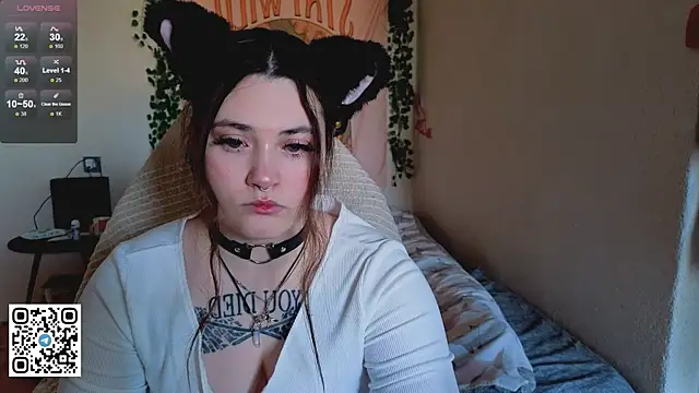 Snapshot of mirana_blade chatting on 13, 11, 2025 mirana blade online show from 13, 11, 2025