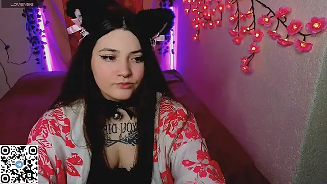 Snapshot of mirana_blade chatting on 29, 11, 2025 mirana blade online show from 29, 11, 2025