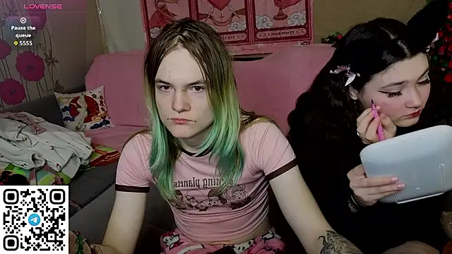 Snapshot of mirana_blade chatting on 4, 2, 2026 mirana blade online show from 4, 2, 2026