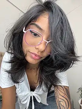 Snapshot of TweetiePieXXX chatting on 23, 2, 2026 TweetiePieXXX online show from 23, 2, 2026