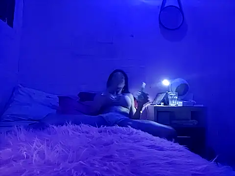 Kellye hotTs online show from 23, 12, 2025