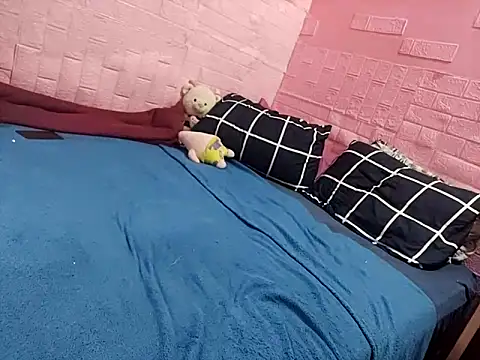 Kellye hotTs online show from 7, 2, 2026