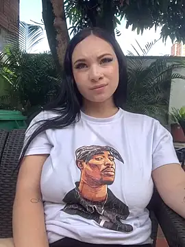 cloe weiss online show from 2, 10, 2025