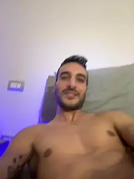 theitalianguy95 online show from 5, 12, 2025