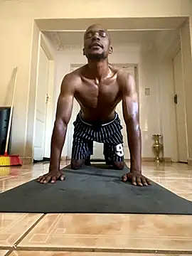 Snapshot of BaggyDirt chatting on 5, 11, 2025 BaggyDirt online show from 5, 11, 2025