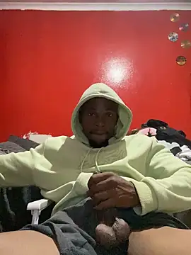 Snapshot of BaggyDirt chatting on 7, 11, 2025 BaggyDirt online show from 7, 11, 2025