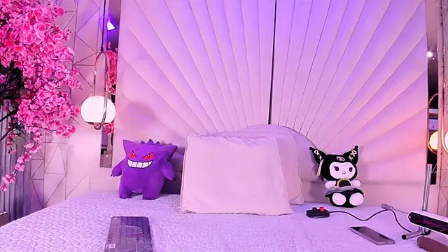VesperVelvet online show from 19, 5, 2026