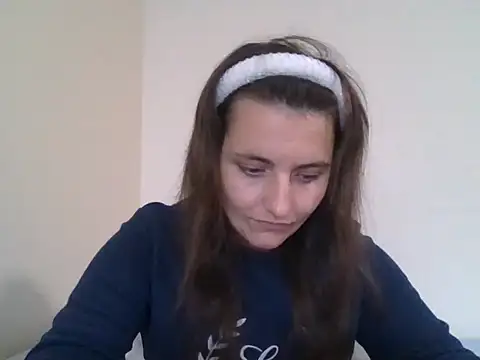 DInaraXRose online show from 8, 9, 2025