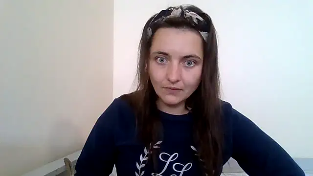 DInaraXRose online show from 14, 9, 2025