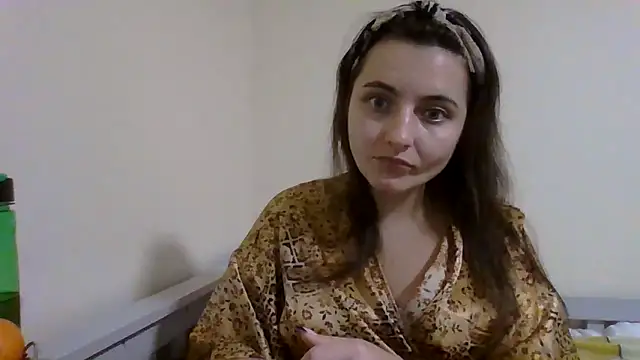 DInaraXRose online show from 6, 10, 2025