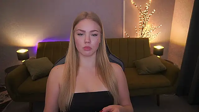 CelesteNoir online show from 2, 10, 2025