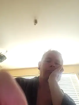 piercingpik online show from 17, 4, 2026