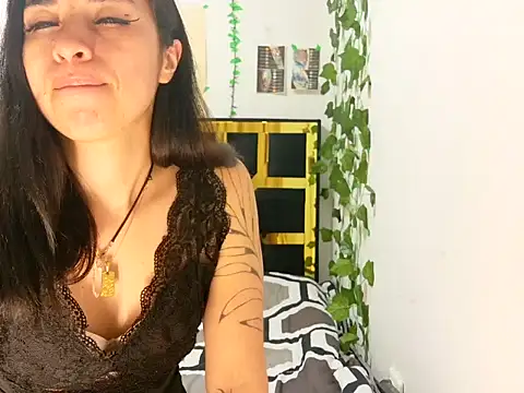 Snapshot of lucywhite13 chatting on 15, 9, 2025 lucywhite13 online show from 15, 9, 2025
