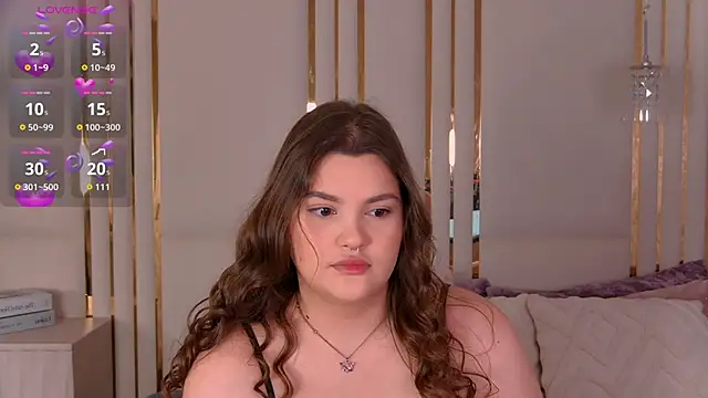 EmilyHyde online show from 3, 11, 2025