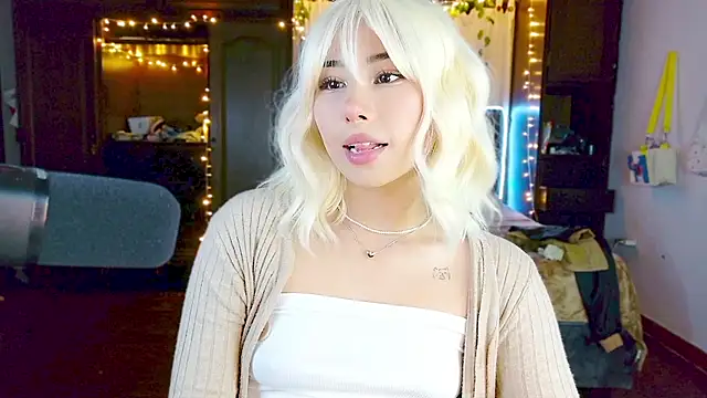 Snapshot of Shisuku_Sophi chatting on 7, 2, 2026 Shisuku Sophi online show from 7, 2, 2026