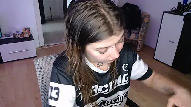 Aliens4twenty online show from 3, 12, 2025