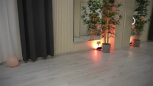 EmmaBlanco online show from 3, 3, 2026