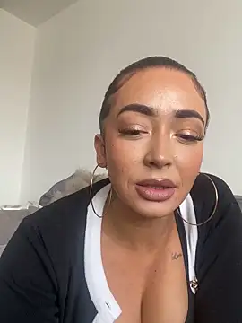 ItsCOCOx online show from 4, 10, 2025