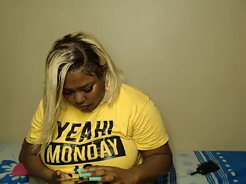 Snapshot of SexyEbonyy_ chatting on 10, 10, 2025 SexyEbonyy online show from 10, 10, 2025