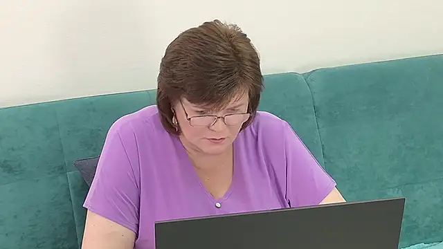 Sandra Sunrise online show from 4, 11, 2025