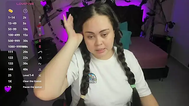 LolaVillalobos online show from 22, 10, 2025