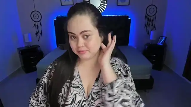 LolaVillalobos online show from 17, 11, 2025