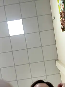 Snapshot of PhuongNhi21 chatting on 4, 11, 2025 PhuongNhi21 online show from 4, 11, 2025