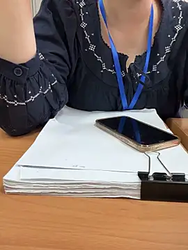 Snapshot of PhuongNhi21 chatting on 5, 11, 2025 PhuongNhi21 online show from 5, 11, 2025