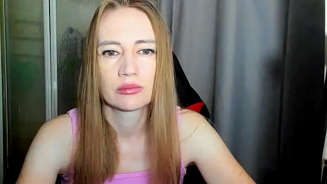 Snapshot of JessFoxxx chatting on 11, 6, 2026 JessFoxxx online show from 11, 6, 2026