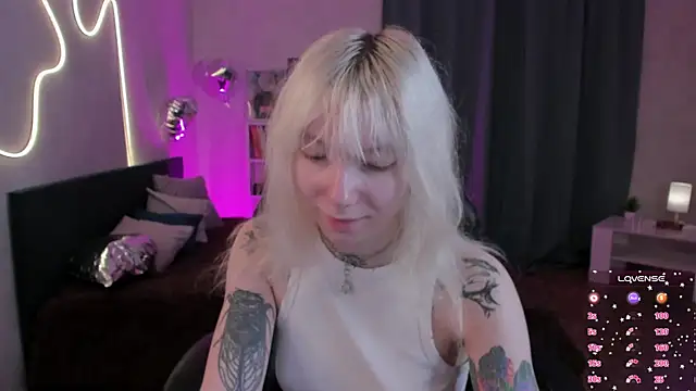 Snapshot of tattoo_art_baby chatting on 4, 6, 2026 tattoo art baby online show from 4, 6, 2026